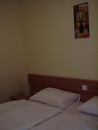 Hotel Lido Мисколк Екстериор снимка