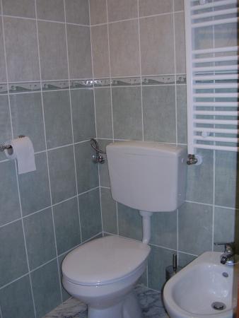 Hotel Lido Мисколк Екстериор снимка