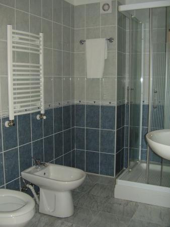 Hotel Lido Мисколк Екстериор снимка